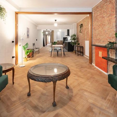 Two-Bedroom Apartments In The Heart Of Antwerp Luaran gambar